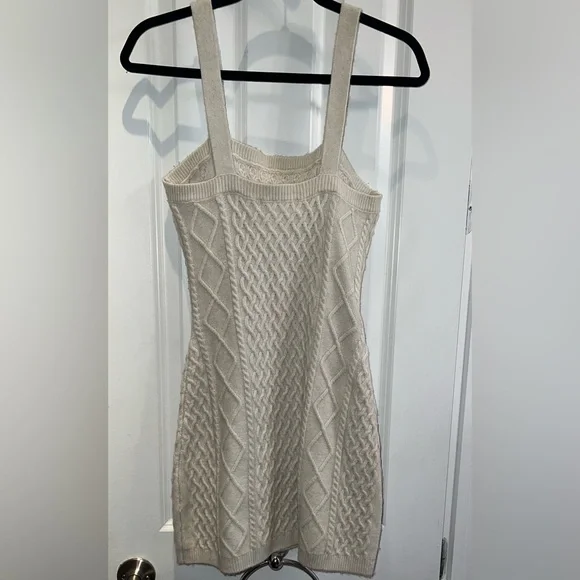 Knit dress - Picture 2 of 2